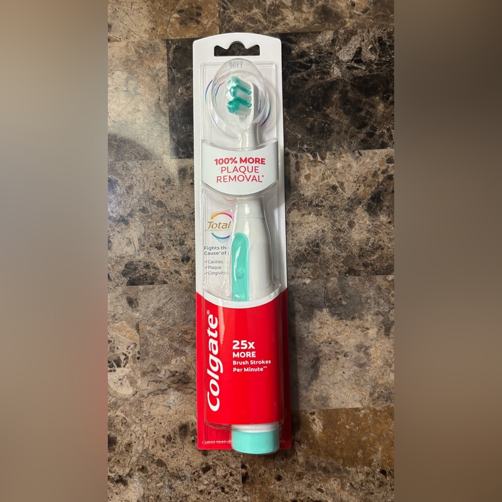 Colgate Total Powered Toothbrush SOFT White/Teal Personal care Toothcare New